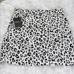 Leopard skirt
